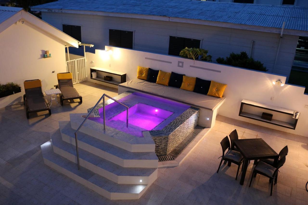 Villa Boscardi Belize City Eksteriør bilde
