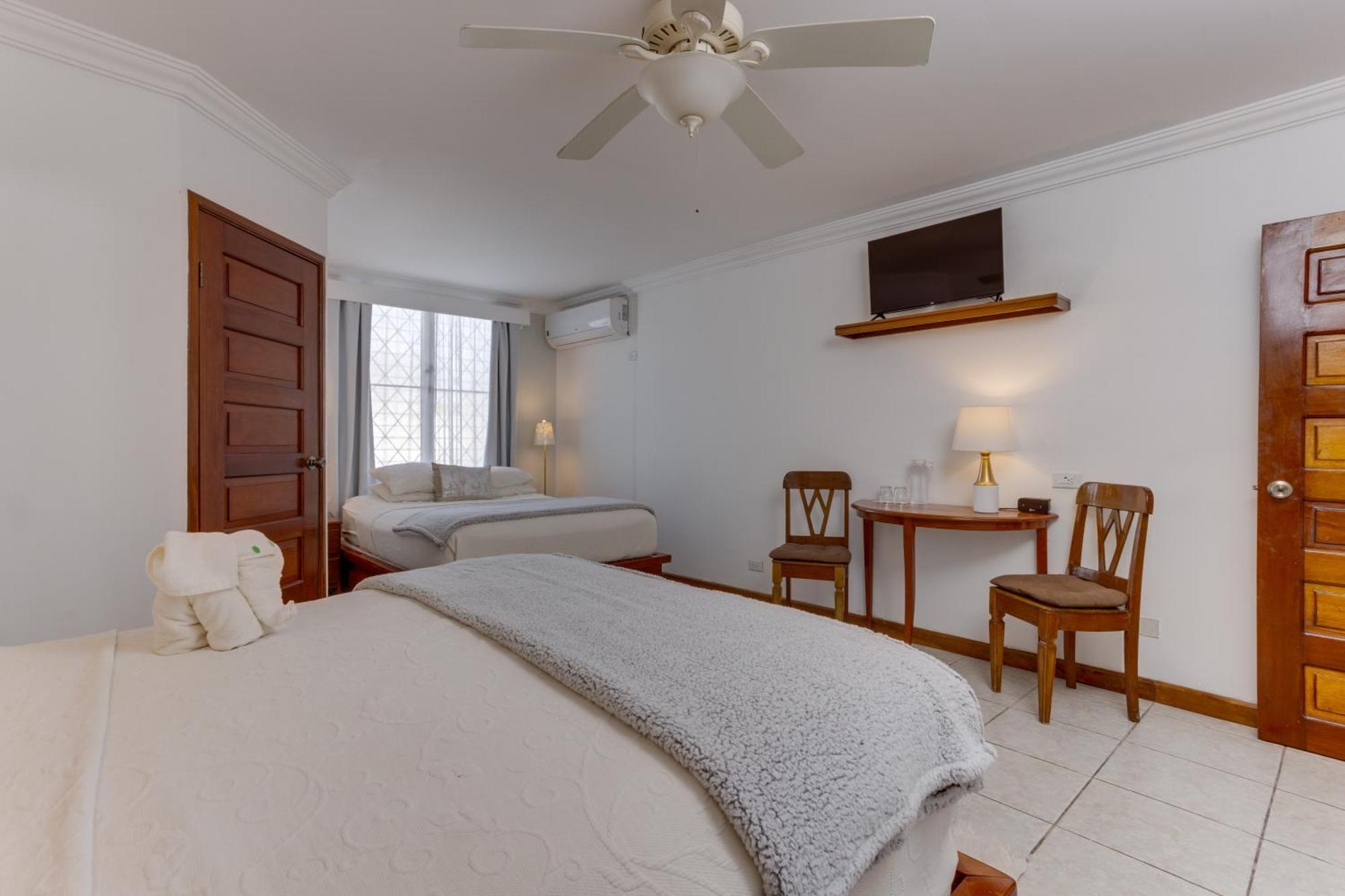Villa Boscardi Belize City Eksteriør bilde