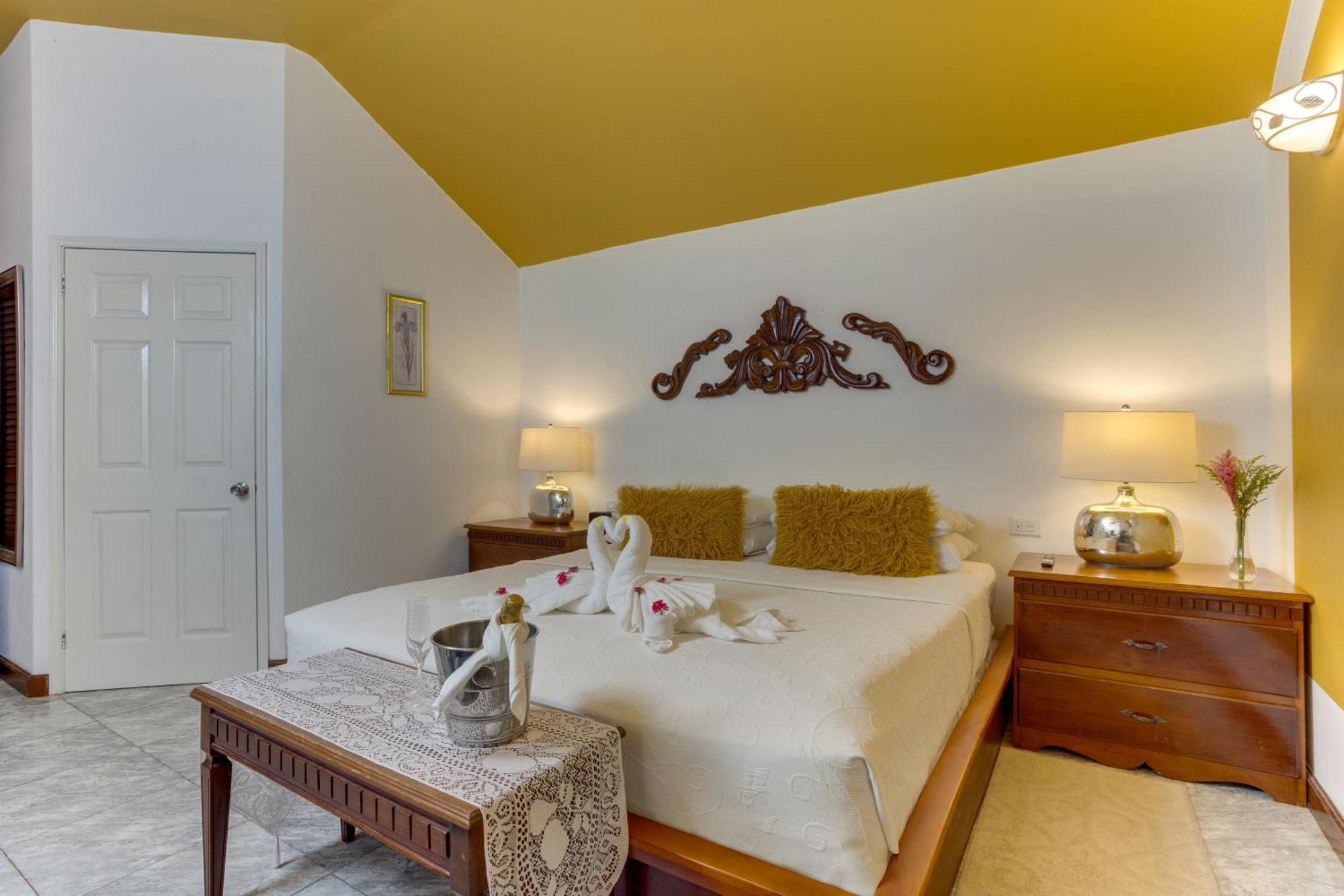 Villa Boscardi Belize City Eksteriør bilde