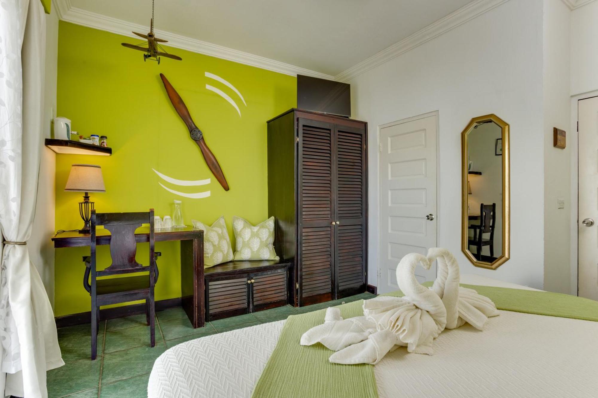 Villa Boscardi Belize City Eksteriør bilde